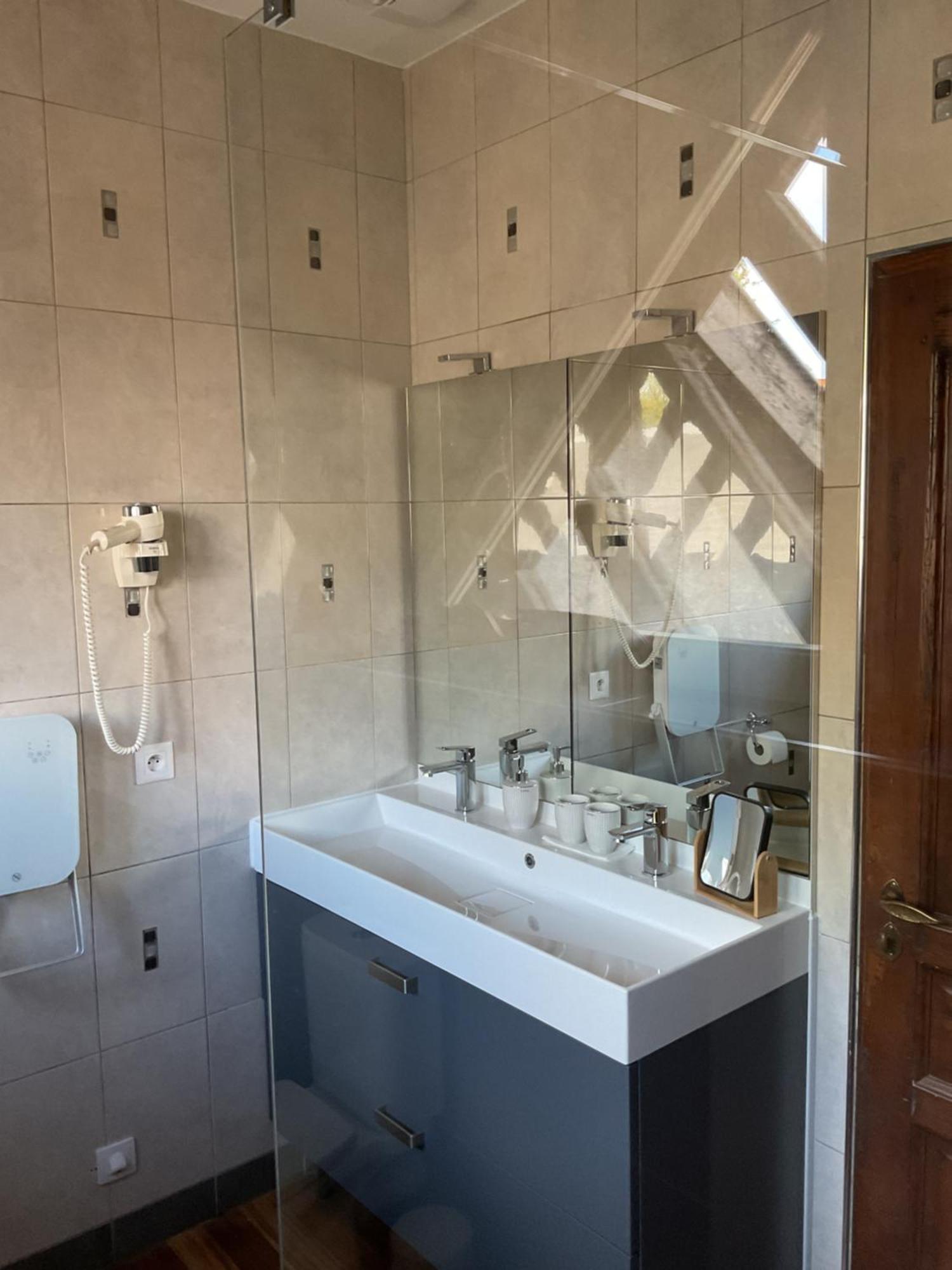 Manoir De La Croix-Sonnet Bed & Breakfast Trouville-sur-Mer Exterior photo