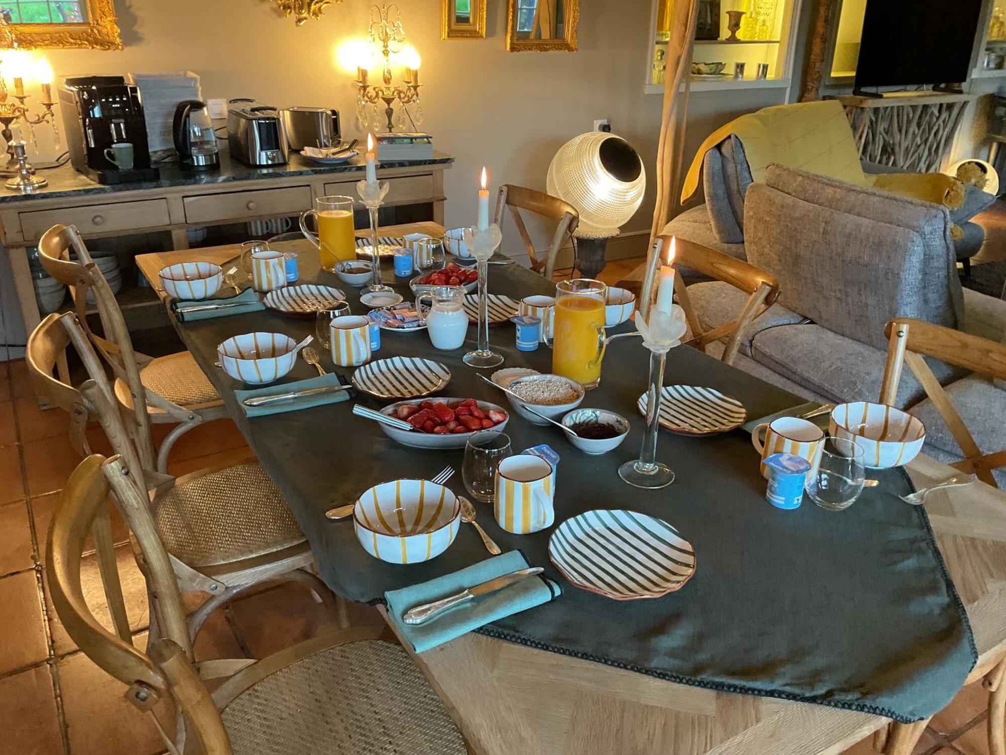 Manoir De La Croix-Sonnet Bed & Breakfast Trouville-sur-Mer Exterior photo